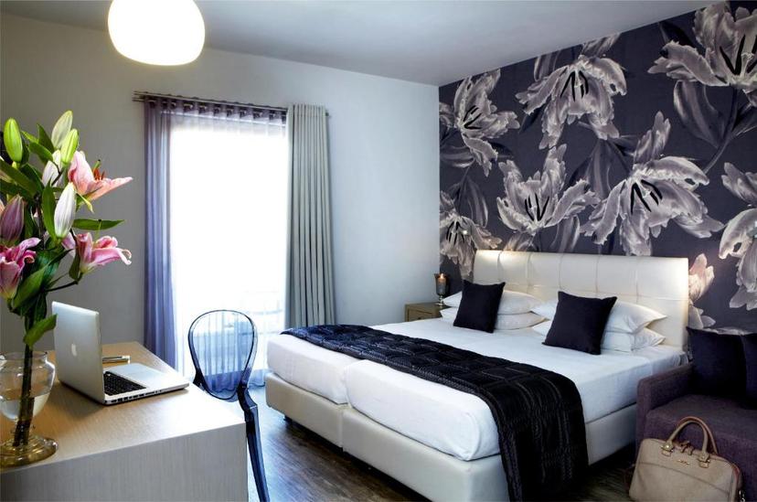 Mouikis hotel image 2