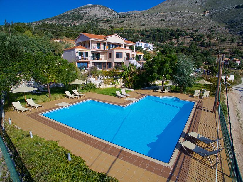 Fotini Aparmtents image 1